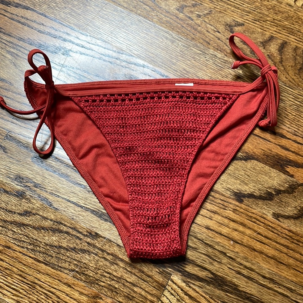 Hollister bikini bottoms burnt orange size small